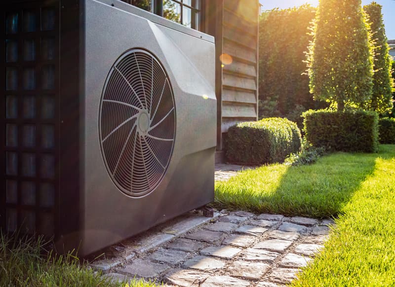 Compare reliable brands of wall-mounted heat pumps.